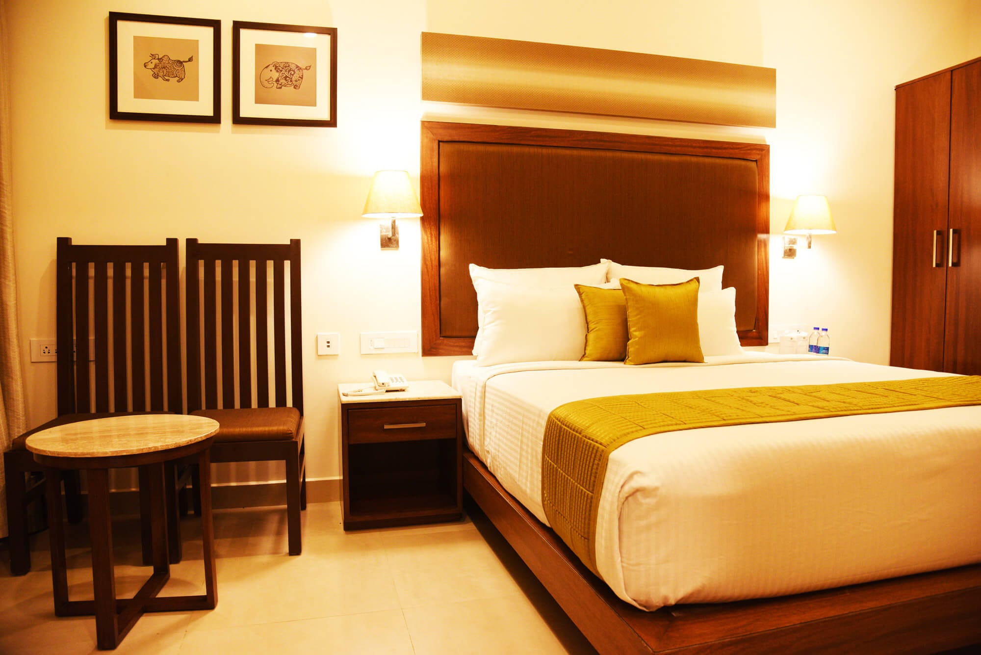 Double bedroom in Hotel Rameswaram Grand